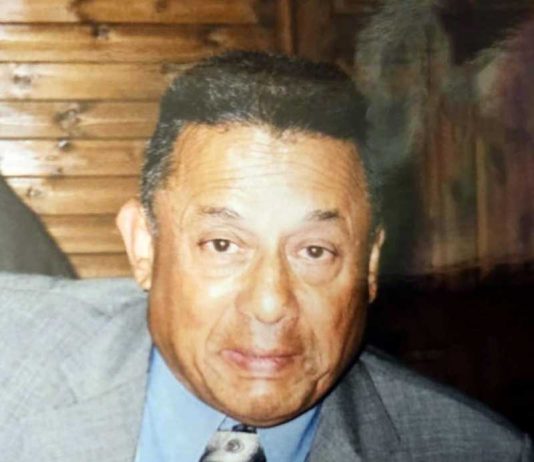 Mr Renato Fernandes Renato Fernandes